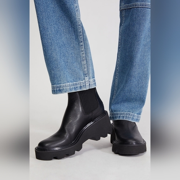 DOLCE VITA Hoven Boots Women's Black Platform Chelsea Lug Combat Size 8.5 NWT - Picture 2 of 12